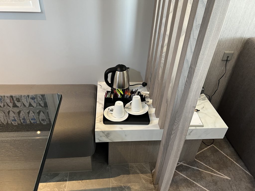 Coffee tea station