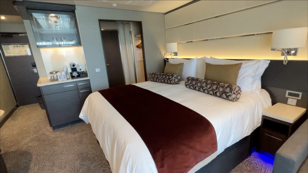 Celebrity vs. Norwegian suites