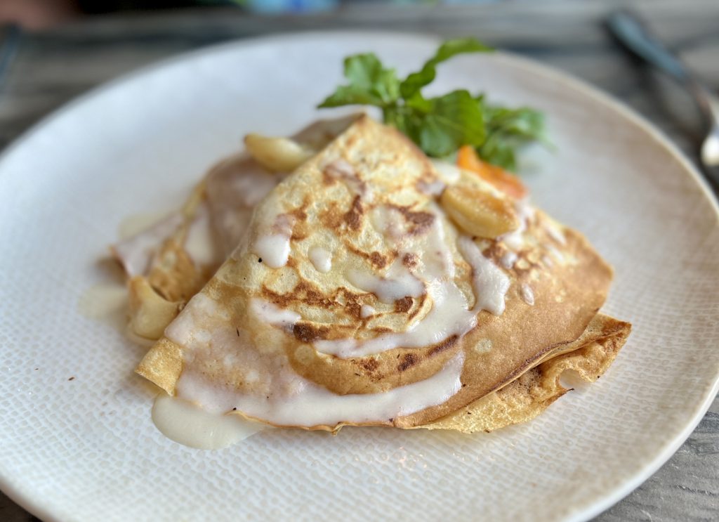 Le Grand Bistro Crepes Cordon Bleu