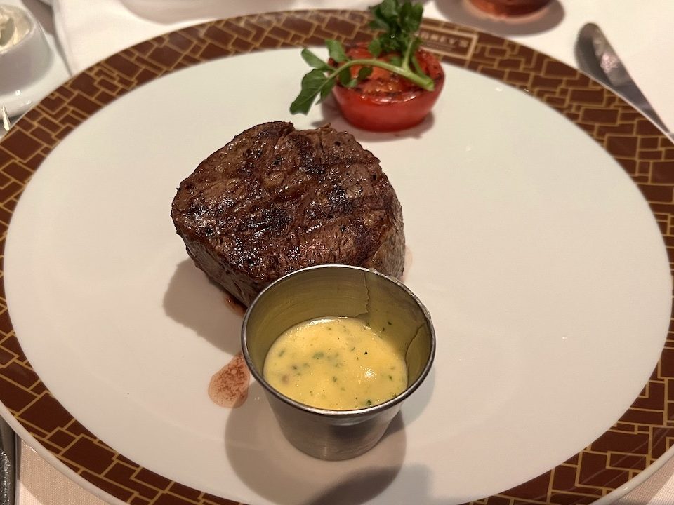 Cagneys 8 ounce filet edited