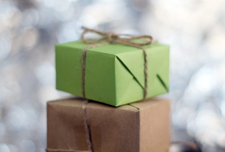 25 Helpful Gift Ideas for Cruisers