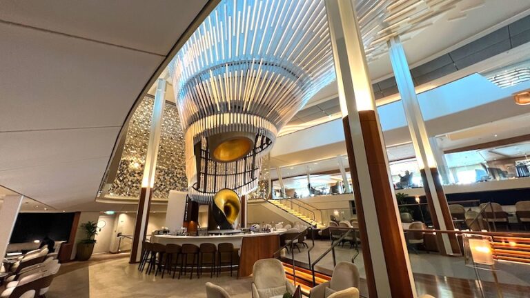 Decoding the Celebrity Cruises Dress Code: Think Relaxed Luxury