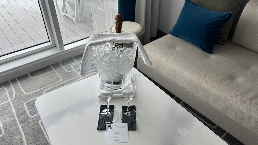 Coffee table with bubbly 1