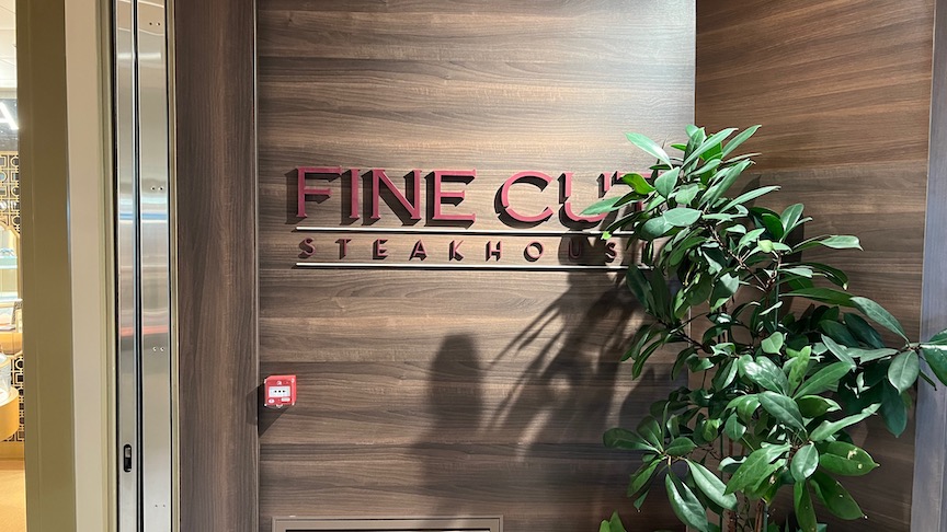 Fine Cut Steakhouse Entry