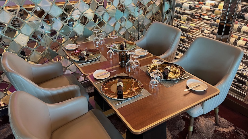 Fine Cut Steakhouse table setting