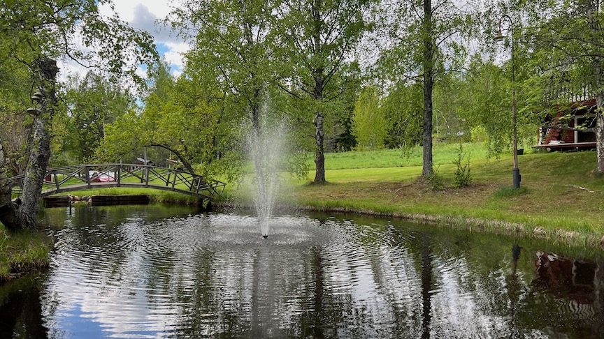Harrietts pond