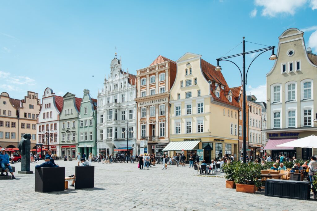 Rostock samuel svec fHKzZnwqobY unsplash