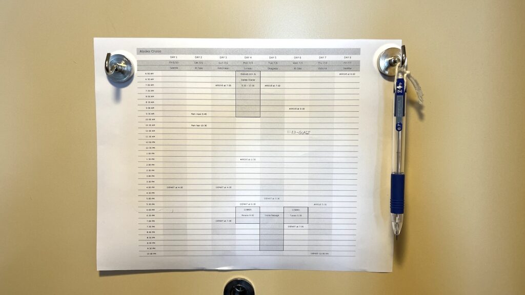 Magnetic hook with schedule and pencil