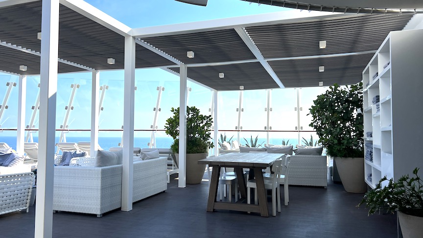 Retreat Sundeck on Edge