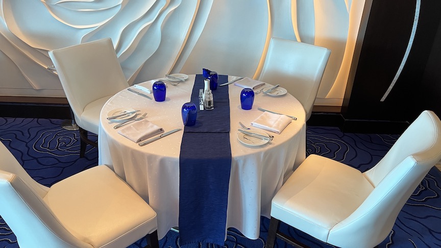 Solstice Blu table setting 2