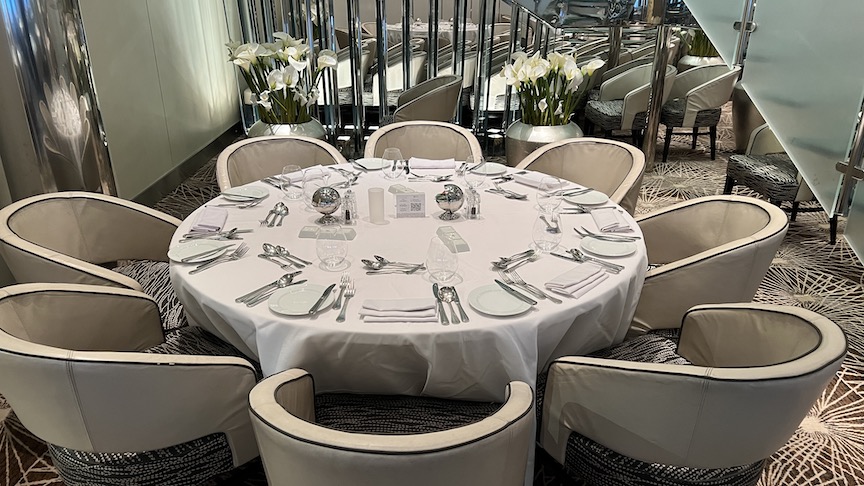 Solstice Grand Epernay large table