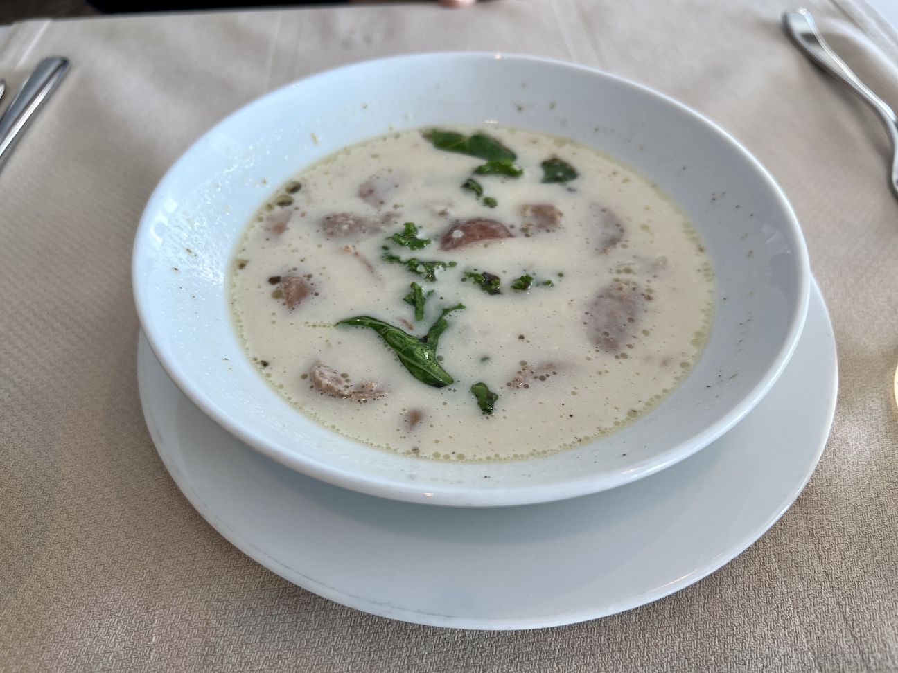 Solstice Luminae tuscan kale soup