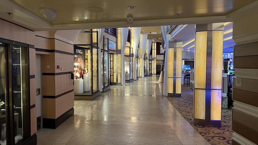 Solstice shops boulevard 1