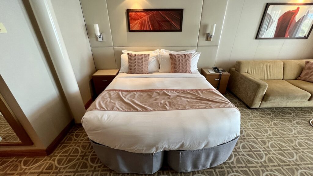 Solstice sky suite bed