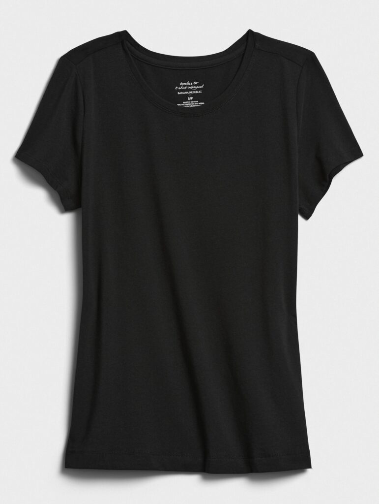 Black short sleeve tee