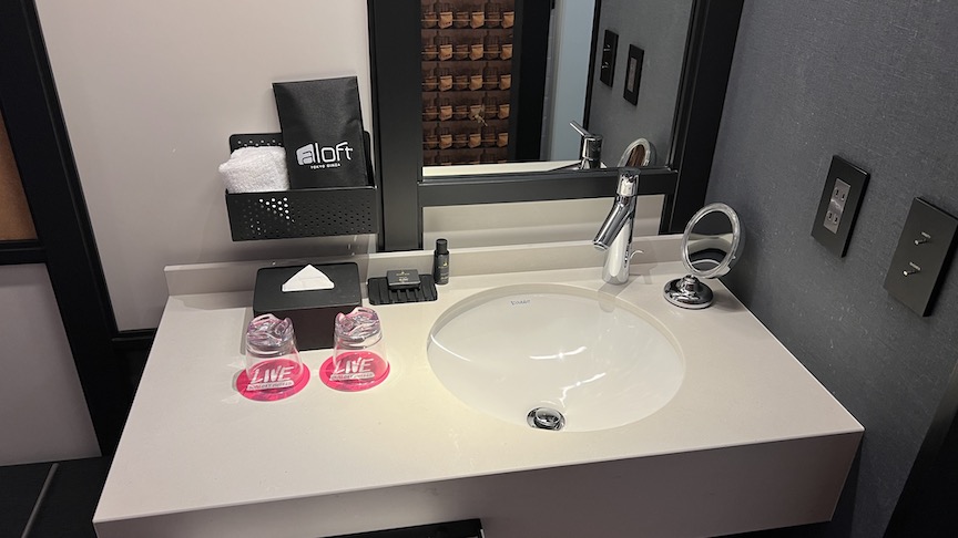 Aloft Tokyo Ginza sink