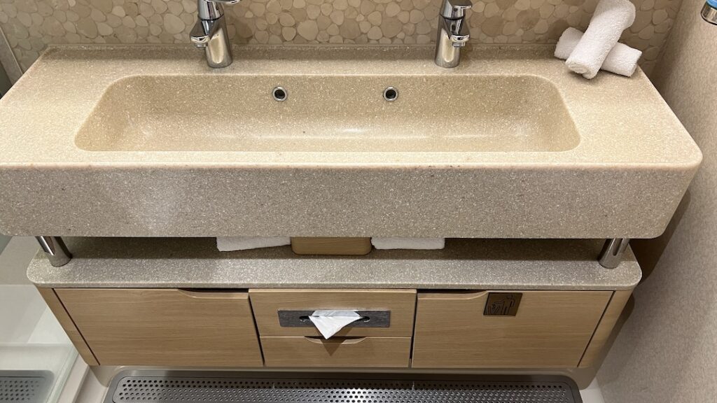 Breakaway cabin sink area