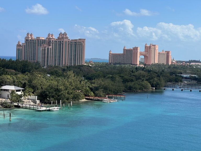 Creating the Perfect Caribbean Cruise Capsule Wardrobe