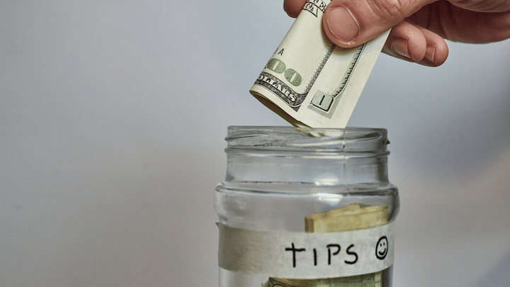 tipping on a cruise ship
