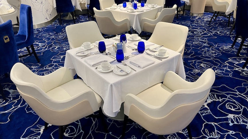 Ascent Blu table setting