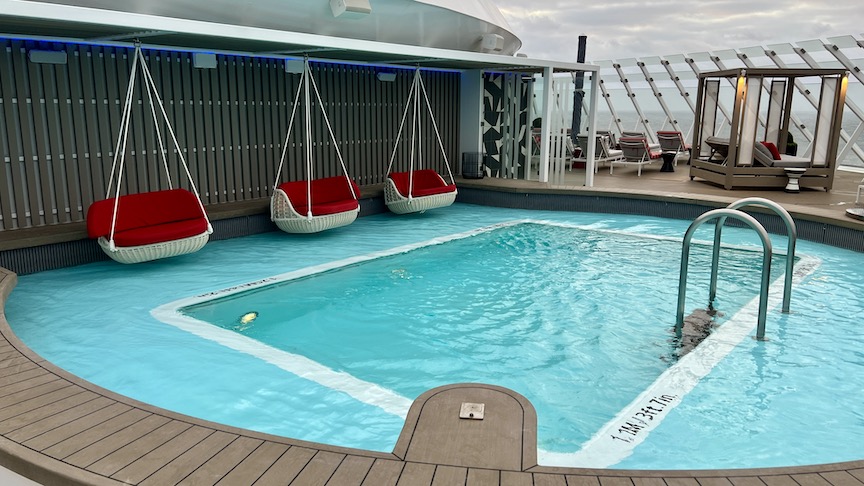 Ascent Retreat Sundeck pool
