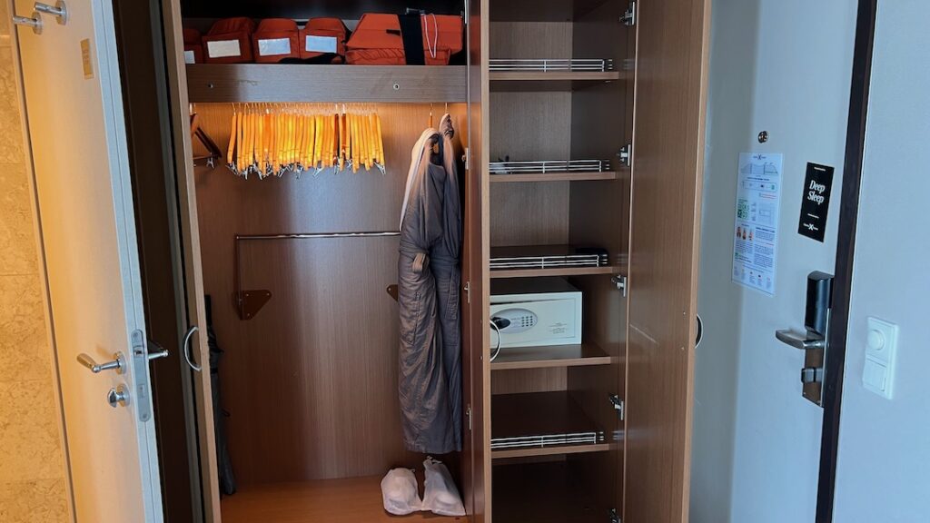 Equinox Sunset Sky Suite Closets