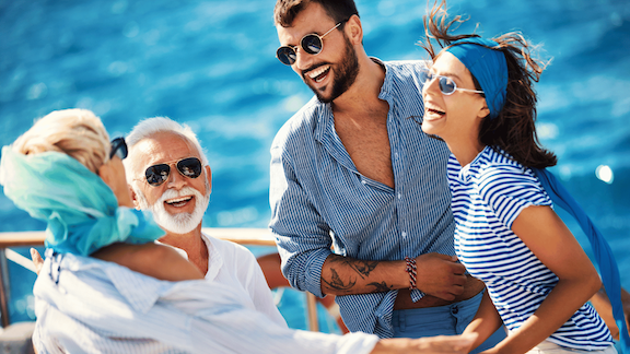 The Best Tips For How To Make Friends On A Cruise