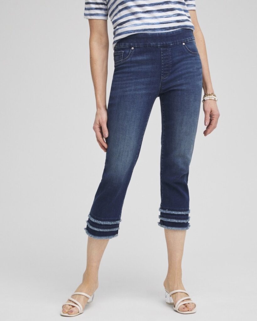 Chicos triple fray pull on capris indigo