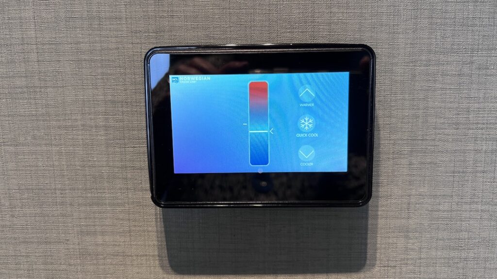 Prima 2 bedroom villa master bedroom 3