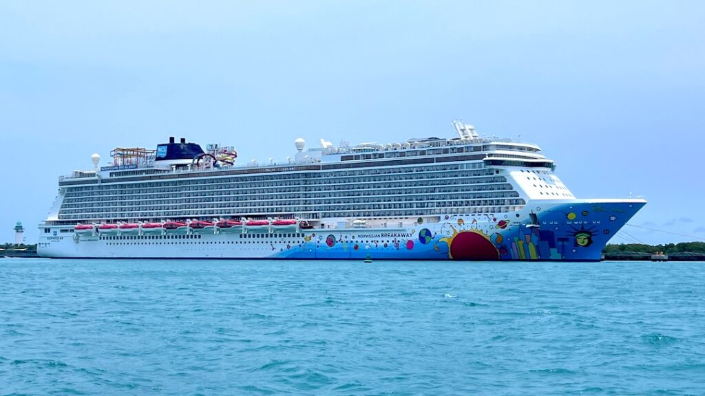 NCL Breakaway 20