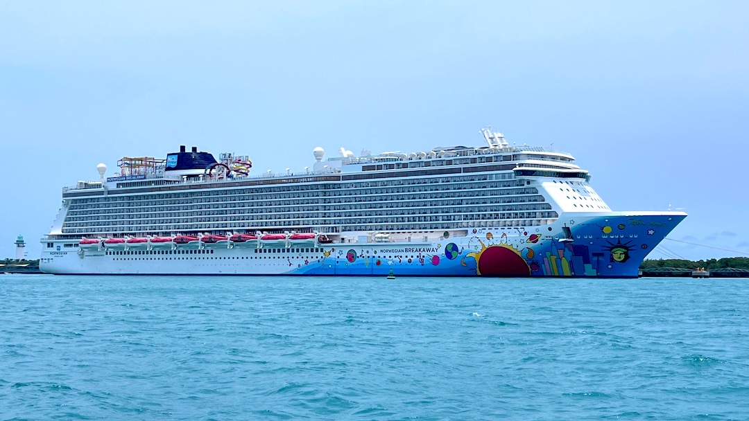 NCL Breakaway 20