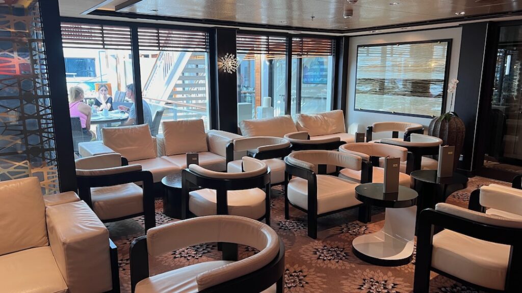 NCL Breakaway Haven Lounge