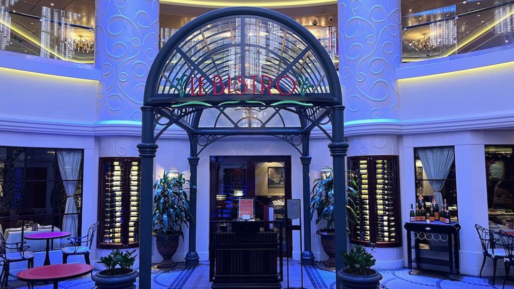 NCL Breakaway Le Bistro