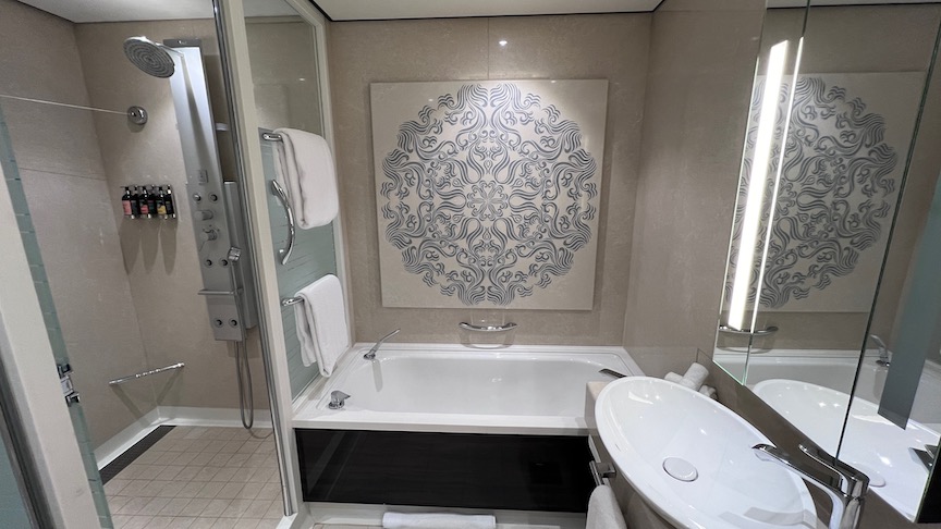 NCL Breakaway Owners Suite bathroom 2