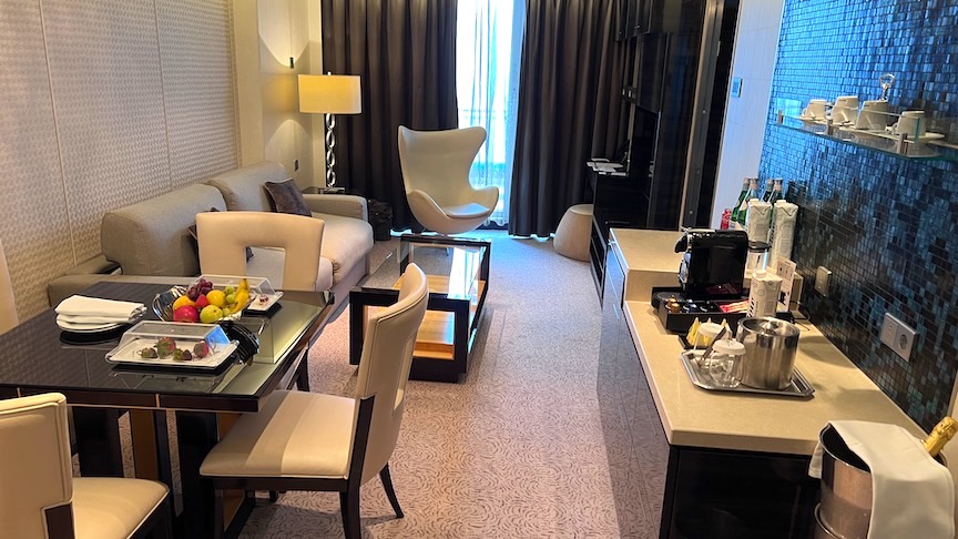 NCL Breakaway Owners Suite living area