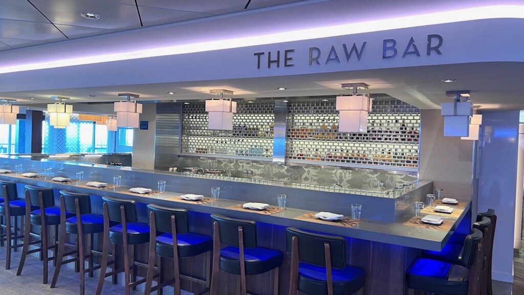 NCL Breakaway Raw Bar